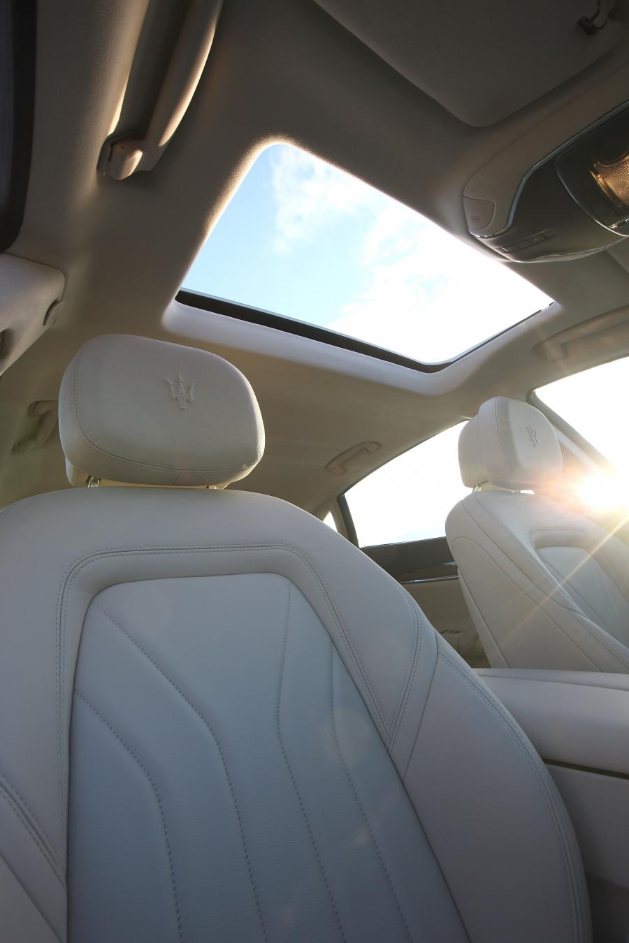  Maserati Quattroporte 2012 года  (фото 3 из 126)